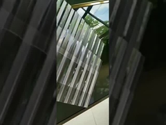 Doorzichtige en lichtverspreidende polycarbonaatgolftegels voor natuurlijke verlichting en weerbescherming