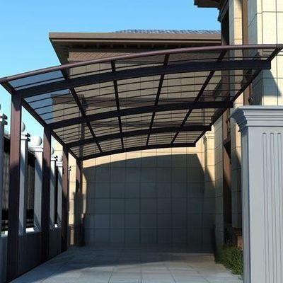 Rechthoekige carport van polycarbonaat met UV-bescherming