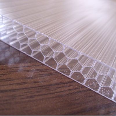 3mm-20mm Modern Design PC Multilayers Honeycomb Sheet voor architectuur en bouw tegen zware regen