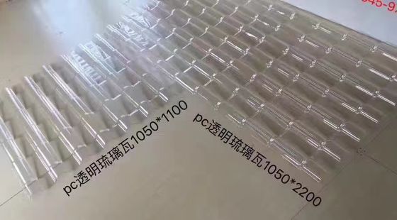 Goede prijs. Weerbestendige, esthetisch aantrekkelijke polykarbonaat glazen tegels voor residentiële, commerciële en industriële dakbedekking online