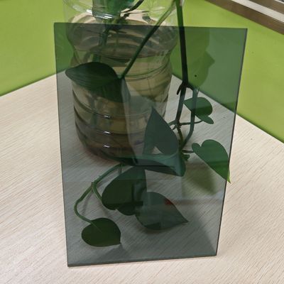 2mm grijs 4ft-7ft polycarbonaat dakplaten weerstaan extreme weersomstandigheden voor levensduur en duurzaamheid