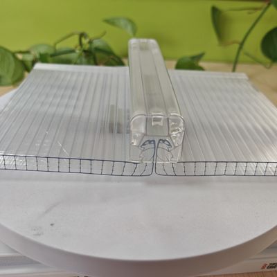 Vierlaags U-slot Polycarbonaatplaat voor Thermische Isolatie Dakbedekking