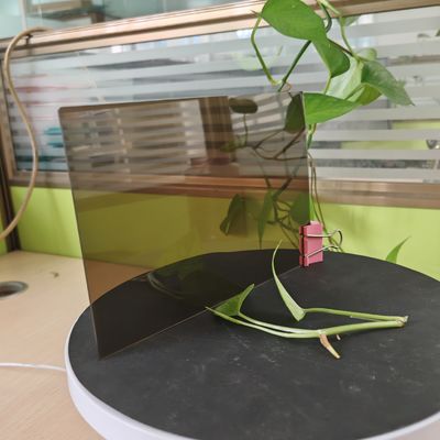 Snijservice 3mm bruine polycarbonaat massieve plaat met UV-bescherming en één zijde voor dakbedekking, luifels en zonwering