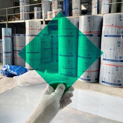 Eenvoudig te snijden polycarbonaatplaat Flexibel Groen Weerbestendig Duurzaam Materiaal Perfect voor Buiten en Binnen
