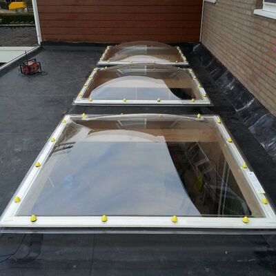 Polycarbonaat dome dakraam, gemakkelijk te installeren en te vervoeren, op maat verkrijgbaar, duurzaam dakverlichting